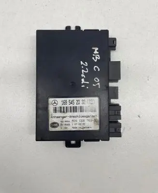 Mercedes-Benz C W203 Air suspension control unit module (rear) 1695452032 5DS00876901