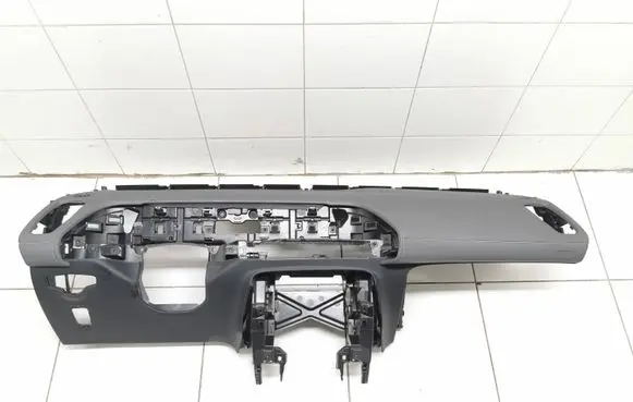 Mercedes-Benz EQC Dashboard A2936805501 0662559 20201204D138