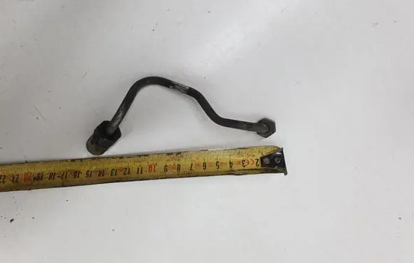 Fuel injector supply line/pipe