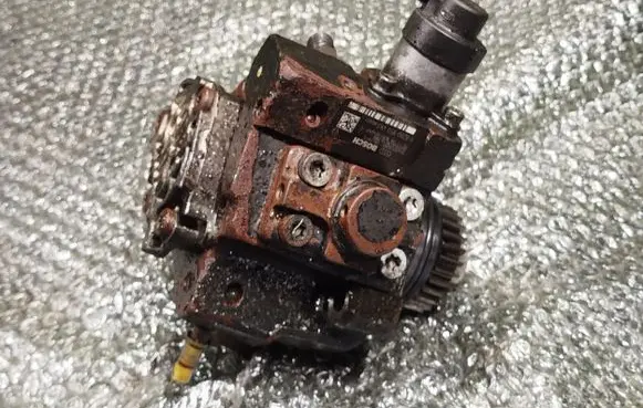 Renault Trafic II (X83) Fuel injection high pressure pump H8200950493 0445010205 100160759