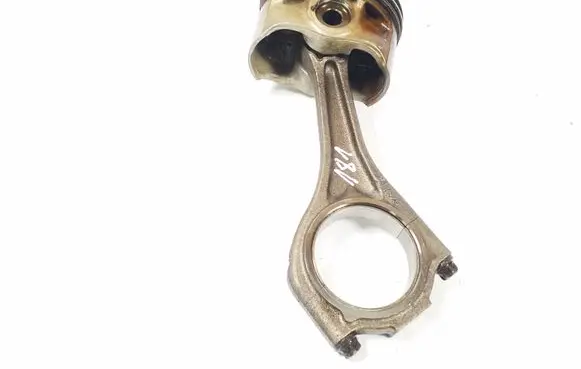BMW 7 F01 F02 F03 F04 Piston with connecting rod 7565233