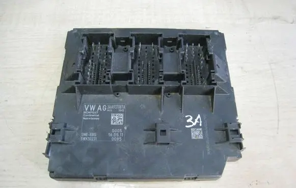 Volkswagen PASSAT B7 Comfort/convenience module 3AA937087A 5WK50231