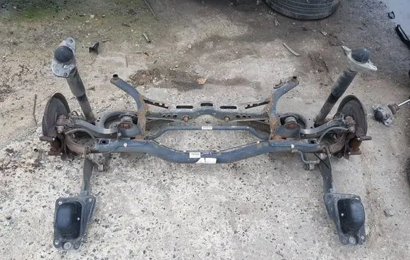 Seat Leon (1P) Rear axle beam 1K0505315BM