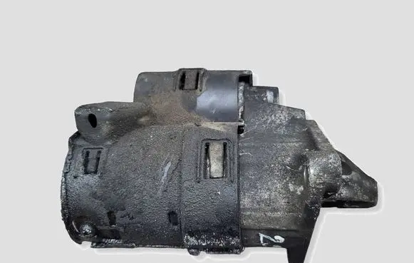 Nissan Juke I F15 Starter motor