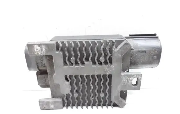Coolant fan relay