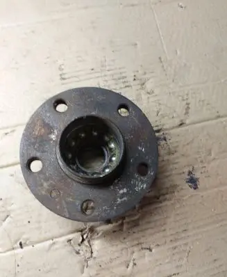 Renault Espace III Rear wheel hub