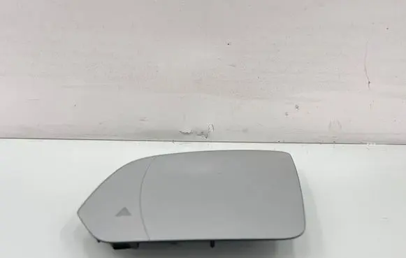 Mercedes-Benz V Class W447 Wing mirror glass A4478113800 9300215001