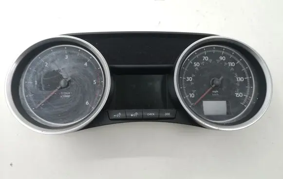 Peugeot 508 Speedometer (instrument cluster) 5550030709