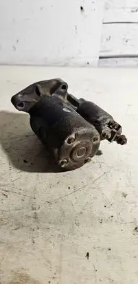 Peugeot 206 Starter motor M002T13081