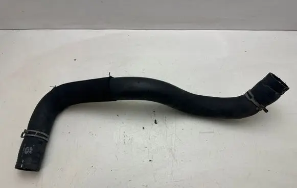 Land Rover Discovery 4 - LR4 Engine coolant pipe/hose AH228260AB