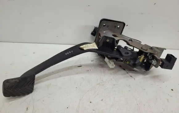 KIA Sportage Clutch pedal C05328022S050