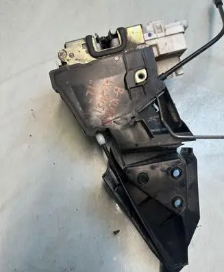 Mercedes-Benz B W245 Rear door lock A1697302235