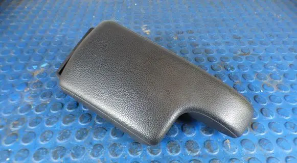 Mercedes-Benz B W245 Armrest CARTA1696801939 A1696801939