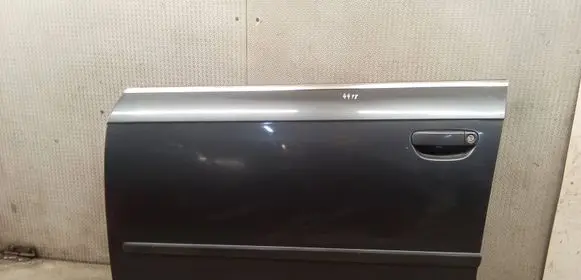 Audi A4 S4 B7 8E 8H Front door 