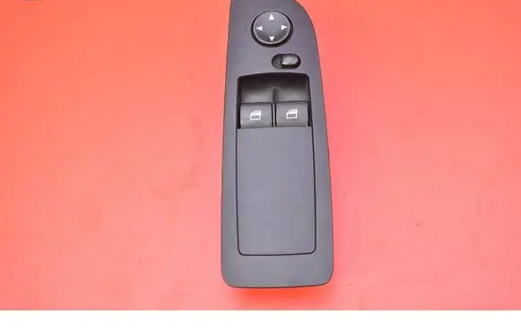 BMW 1 E82 E88 Electric window control switch 9155521