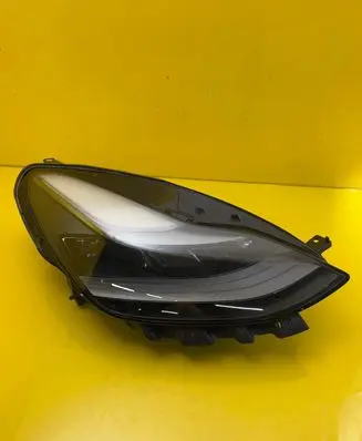 Tesla Model Y Headlight/headlamp 1514953-00-C