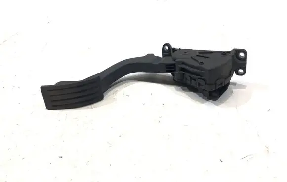 Volvo V50 Accelerator throttle pedal
