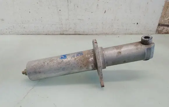 Audi A8 S8 D2 4D Rear bumper shock impact absorber/damper 4D0807357