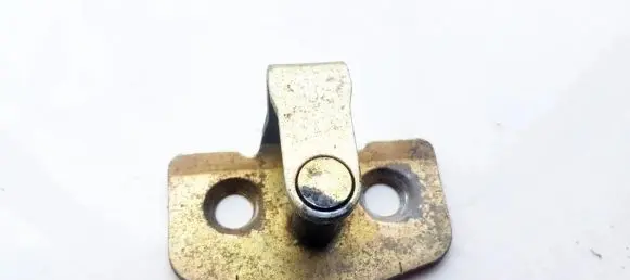 Opel Astra G Rear door lock loop/hook striker 