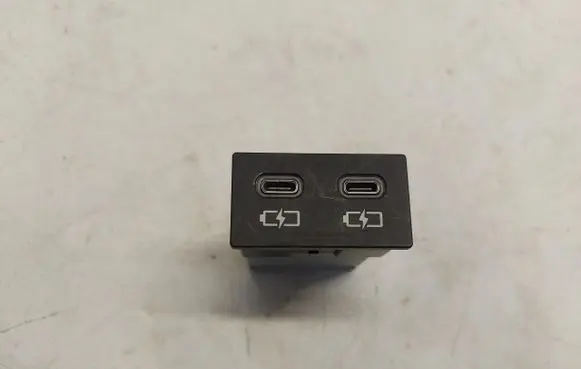 Lexus ES 300h (6th Gen) USB socket connector 85532-60040-JLK01