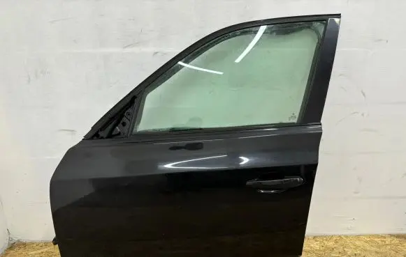 BMW X3 E83 Front door
