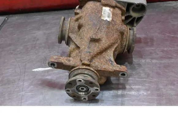 BMW 1 E81 E87 Rear differential 7519925
