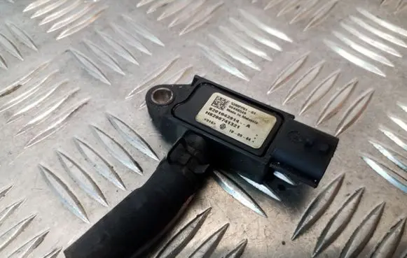 Nissan Juke I F15 Air pressure sensor 8201043914A