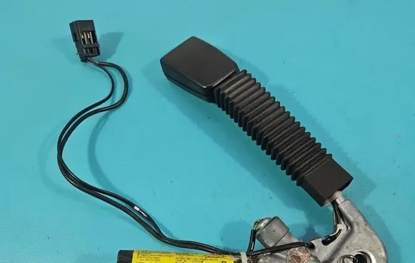 Jaguar XF X250 Front seatbelt 2R83F61202AH IMPRK1595661