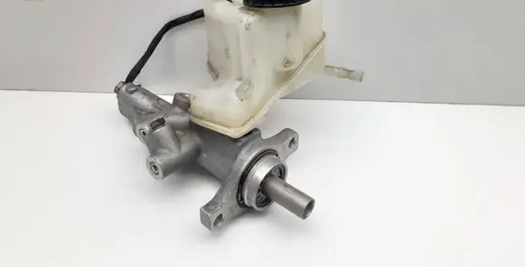 Mercedes-Benz E W212 Master brake cylinder A2044300102