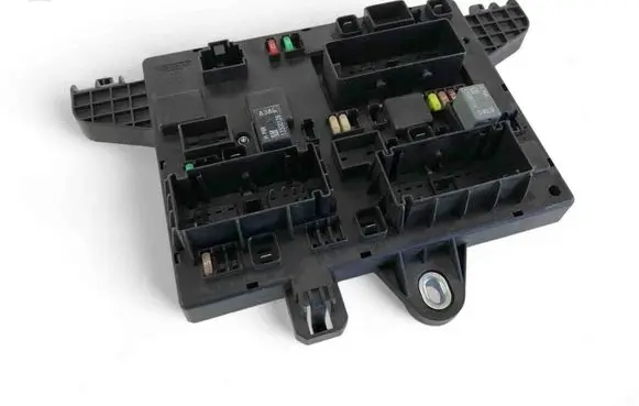 Opel Astra J Fuse module 365927271