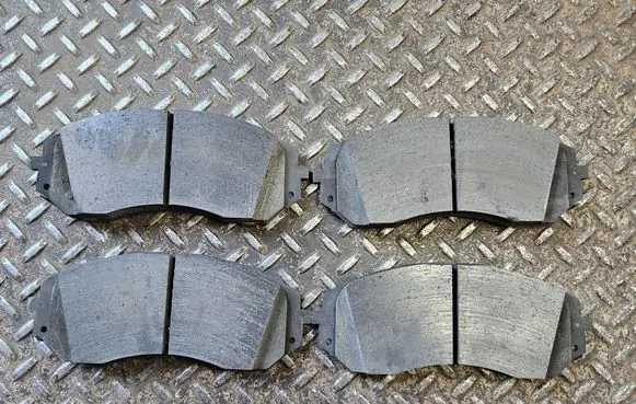 Dodge Charger Brake pads (front)
