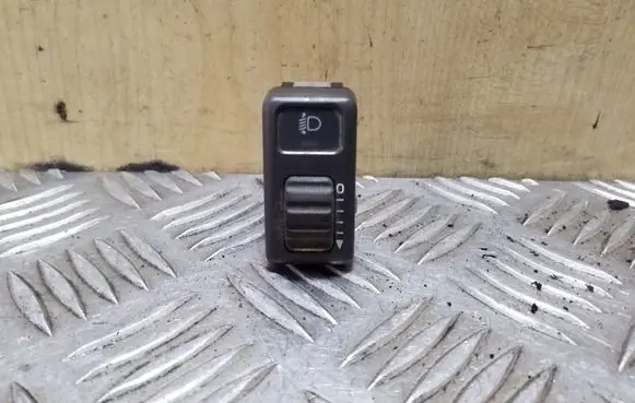 Volvo S70 V70 V70 XC Headlight level height control switch 9162960