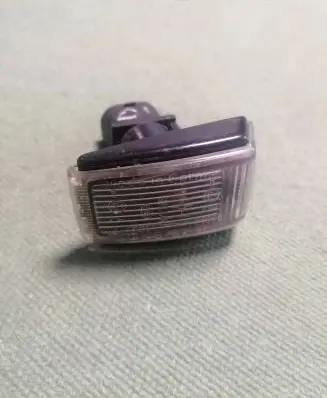 Volvo S40, V40 Front fender indicator light 6R0142631