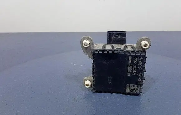 Mercedes-Benz 508 Distronic sensor radar 9840456880