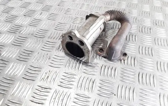 Renault Kangoo II EGR valve cooler 147352070R2 111109B