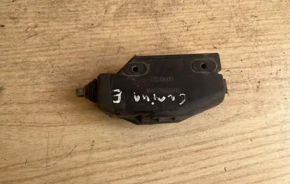 Toyota Carina T190 Central locking motor 