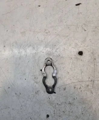Audi A6 S6 C6 4F Fuel Injector clamp holder 