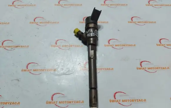 KIA Carens II Fuel injector 0445110258