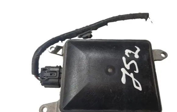 Mazda 3 II Blind spot module BHS267Y80B NBG010905A 11215263