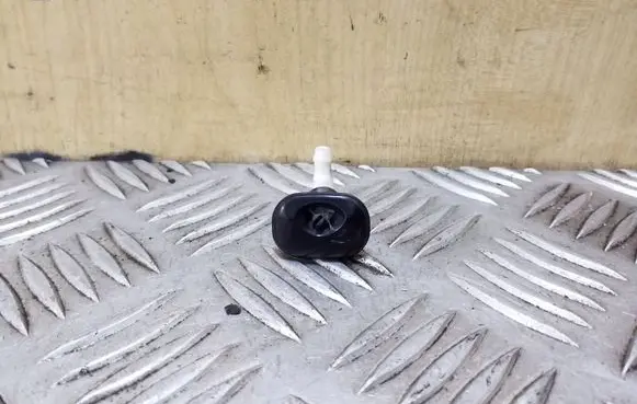 Toyota Auris E180 Rear window washer spray nozzle 
