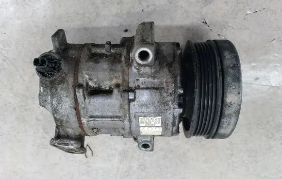 Opel Corsa D Air conditioning (A/C) compressor (pump) 55701200