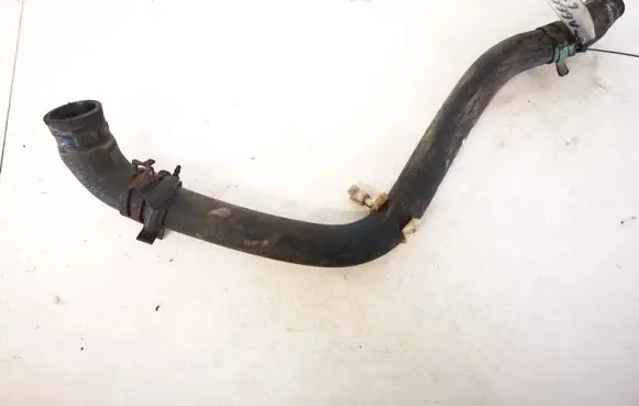 Volkswagen PASSAT B3 Engine coolant pipe/hose 357819371e
