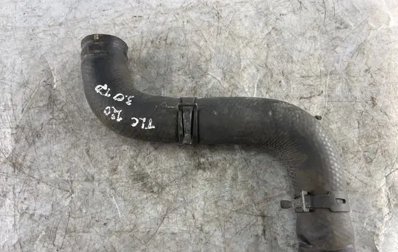 Toyota Land Cruiser (J120) Engine coolant pipe/hose