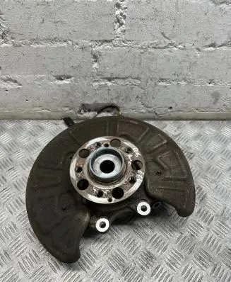 Mercedes-Benz E AMG W213 Rear wheel hub