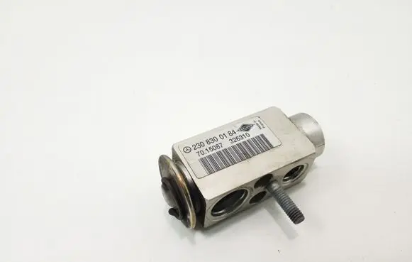 Mercedes-Benz C W204 Valve A2308300184