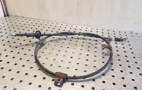 Handbrake/parking brake wiring cable