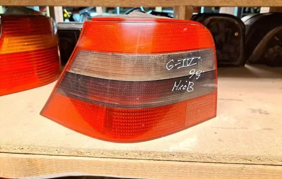 Volkswagen Golf IV Rear/tail lights 1J6945095 148197