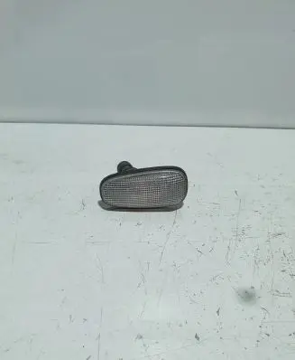 Opel Zafira A Front fender indicator light 90560403
