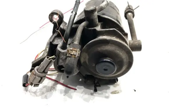 Toyota Avensis T270 Fuel filter housing