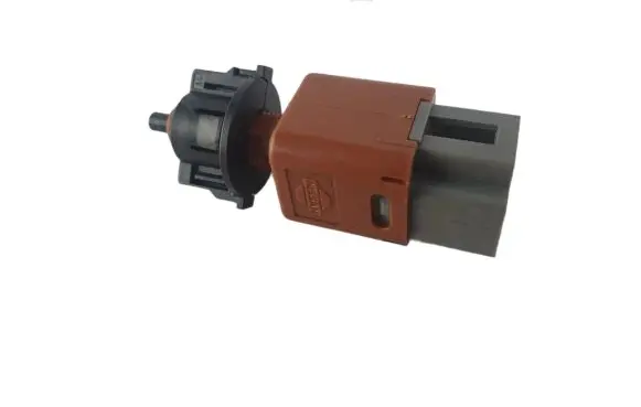 Nissan X-Trail T32 Brake pedal sensor switch 9213KI